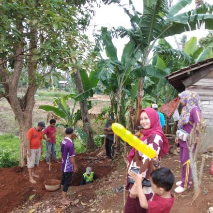 Pembuatan Septitank dirumah warga yang membutuhkan